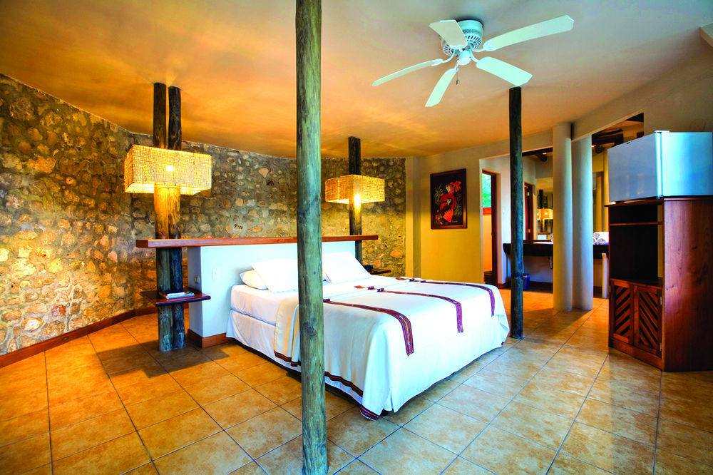 Villa Maya Flores Exterior foto